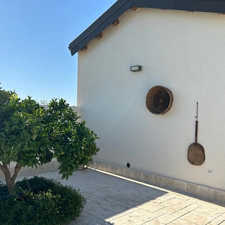 Baglio Il Gelso E L'Ulivo Appartamento Il Carrubo Reitani Exterior photo