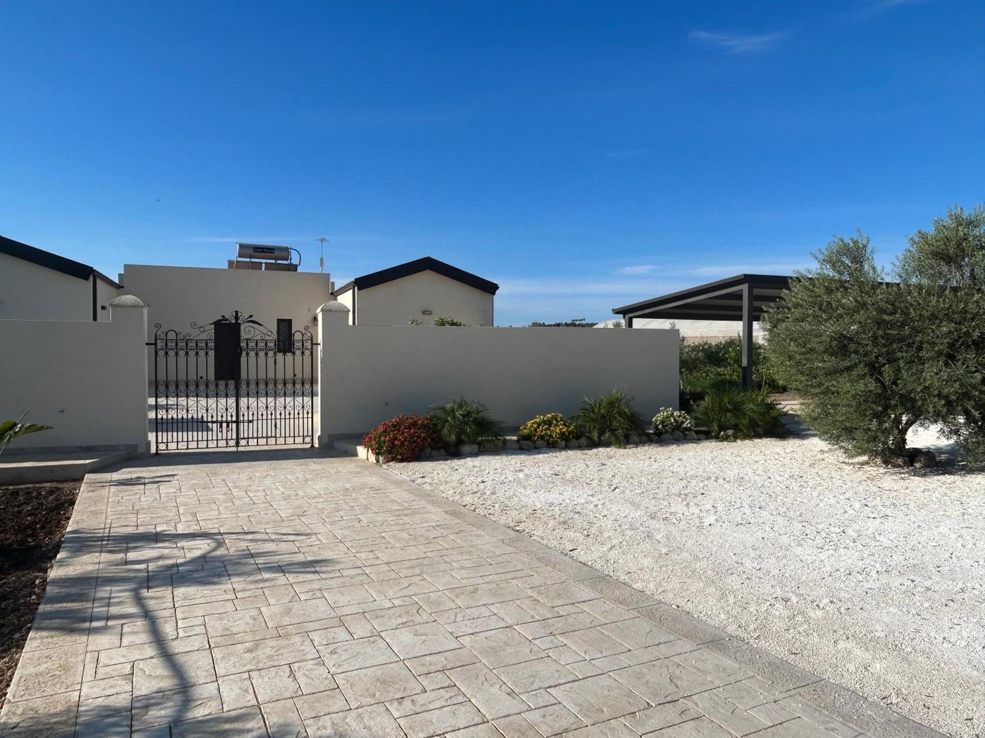 Baglio Il Gelso E L'Ulivo Appartamento Il Carrubo Reitani Exterior photo